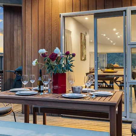 Highview Haven By Relaxaway Holiday Homes Queenstown Exterior photo